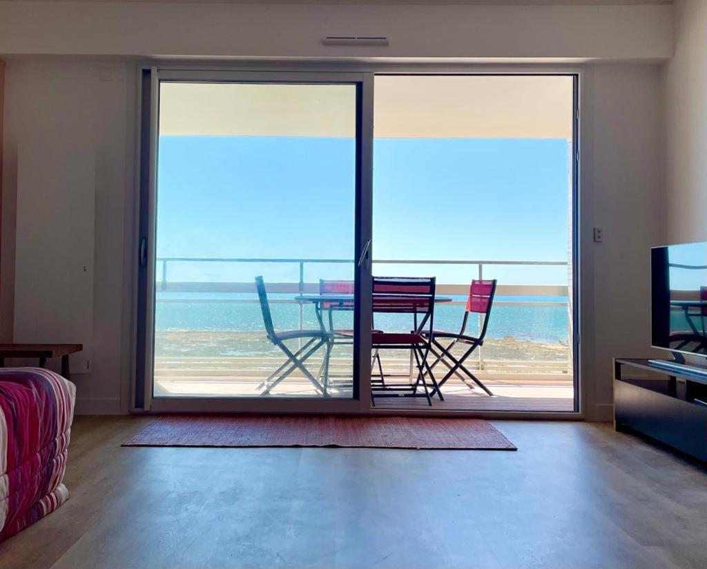 Large Studio Direct Access To The Beach 포르니세 외부 사진